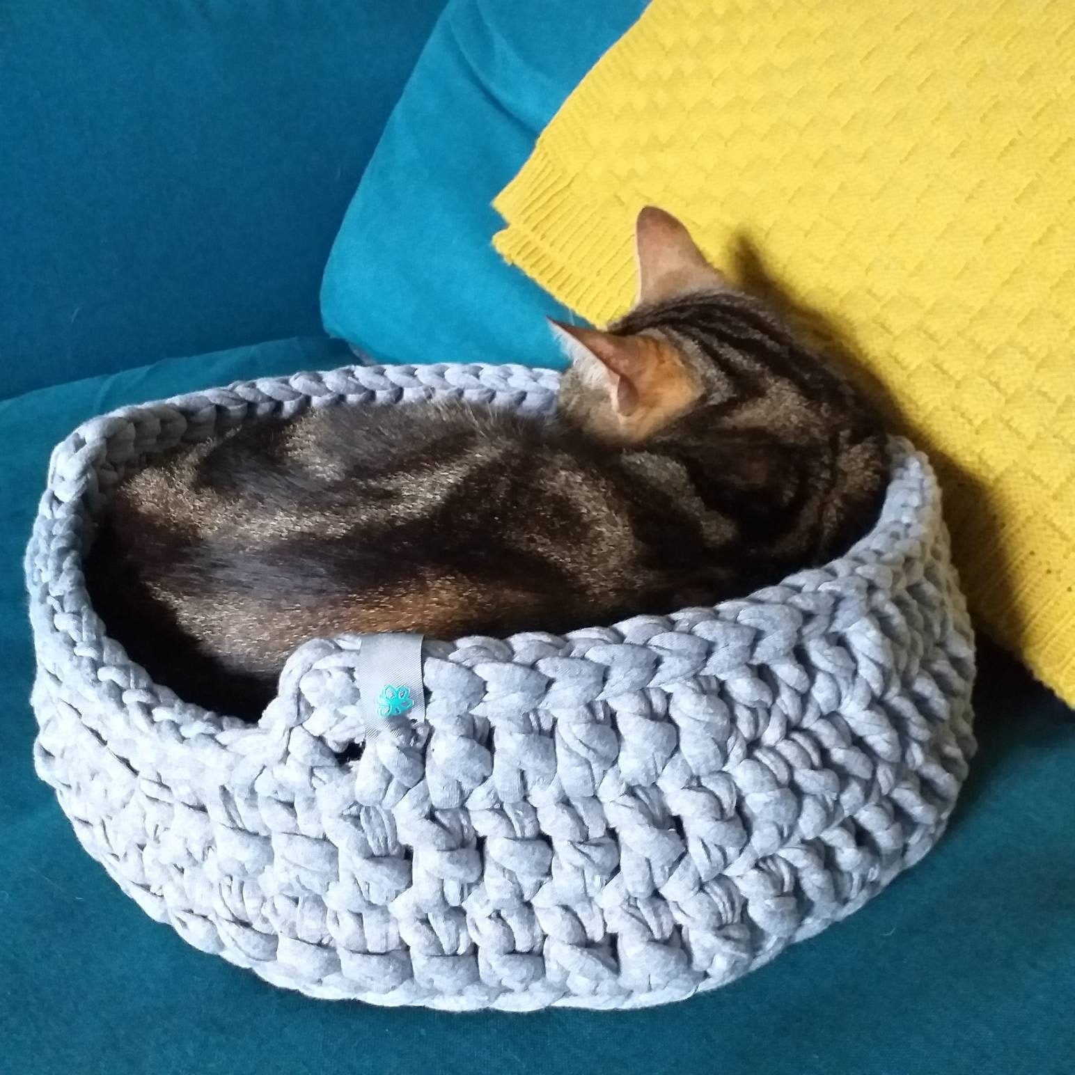 Crochet cat basket cosy cat basket washable cat bed cat Etsy