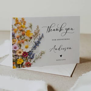 Biglietti di ringraziamento con fiori di campo, modello di biglietto di ringraziamento per addio al nubilato stampabile, biglietto di ringraziamento piegato con fiori pressati per matrimonio, fiori colorati