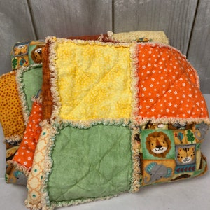 Baby Rag Quilt | Gender Neutral | Red, Orange, Yellow and Green Textured Play Quilt | Animal Themed | Perfect for Tummy Time | Baby Quilt