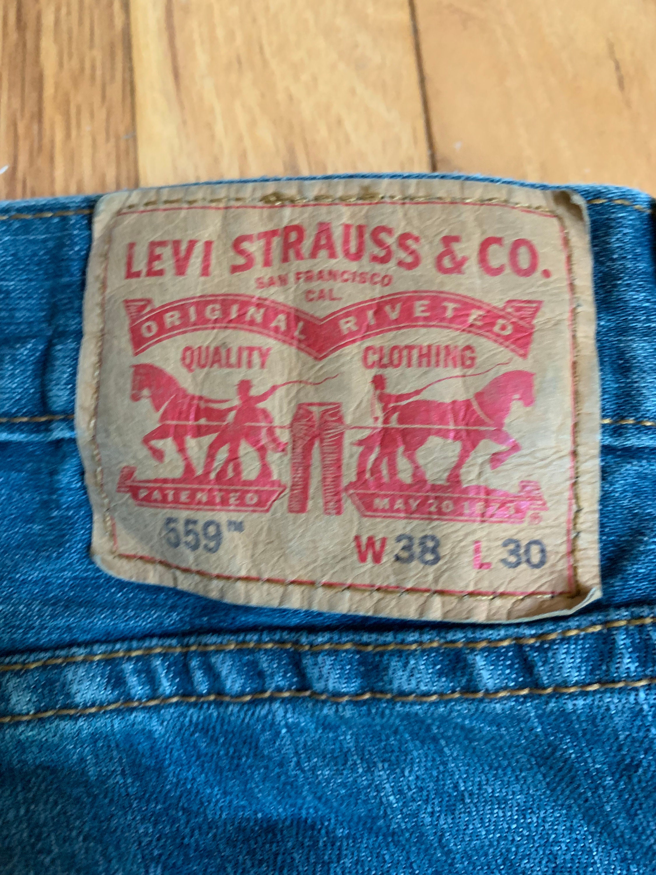 LEVI’S(R) VINTAGE CLOTHING Levi's 501 Original Fit Jeans | Dark Denim | 501 Fit