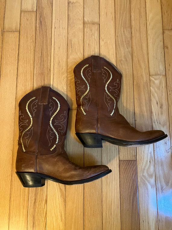 Justin brand Ladies Classic Western Boot Size 8.5 - image 2