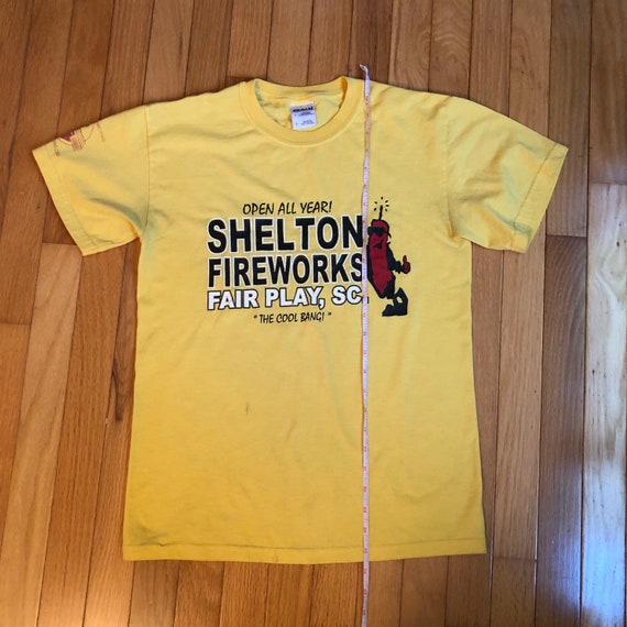 Vintage “Shelton Fireworks” T-shirt - image 1