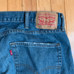 Levi’s “R” trademark red tag 559 - W38 L30