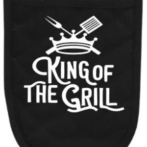 Personalised King of the Grill Double Oven Gloves | Grill Master Mitts, Father’s Day Gift | BBQ Oven Mitt | black and white quilted