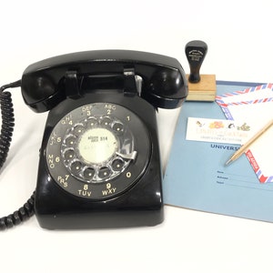 Vintage Black Desk Phone, Model 500 Rotary Telephone from the 1970s, Vintage Home Office Décor, Desk Accessory, Unique Vintage Gift