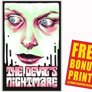 Può includere: Un'illustrazione di un viso di donna con gli occhi spalancati, in rosa e verde, su uno sfondo nero che cola. Il testo "The Devil's Nightmare" è scritto in lettere rosa sotto il viso.