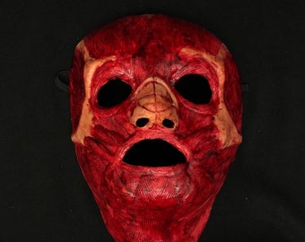 Latexmasker met spierlaag: handgemaakt halloweenkostuum