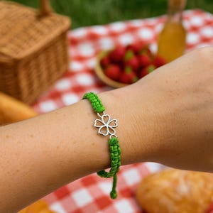 Four Leaf Clover Macrame Bracelet, Adjustable Friendship Cord