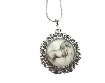 Collar con colgante de caballo en plata de ley, joyería ecuestre