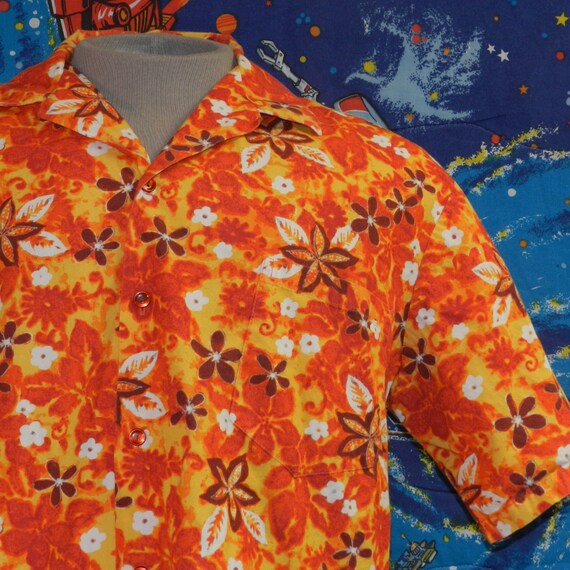 Vintage 80s Seawind Floral Pattern Beach Red Aloha
