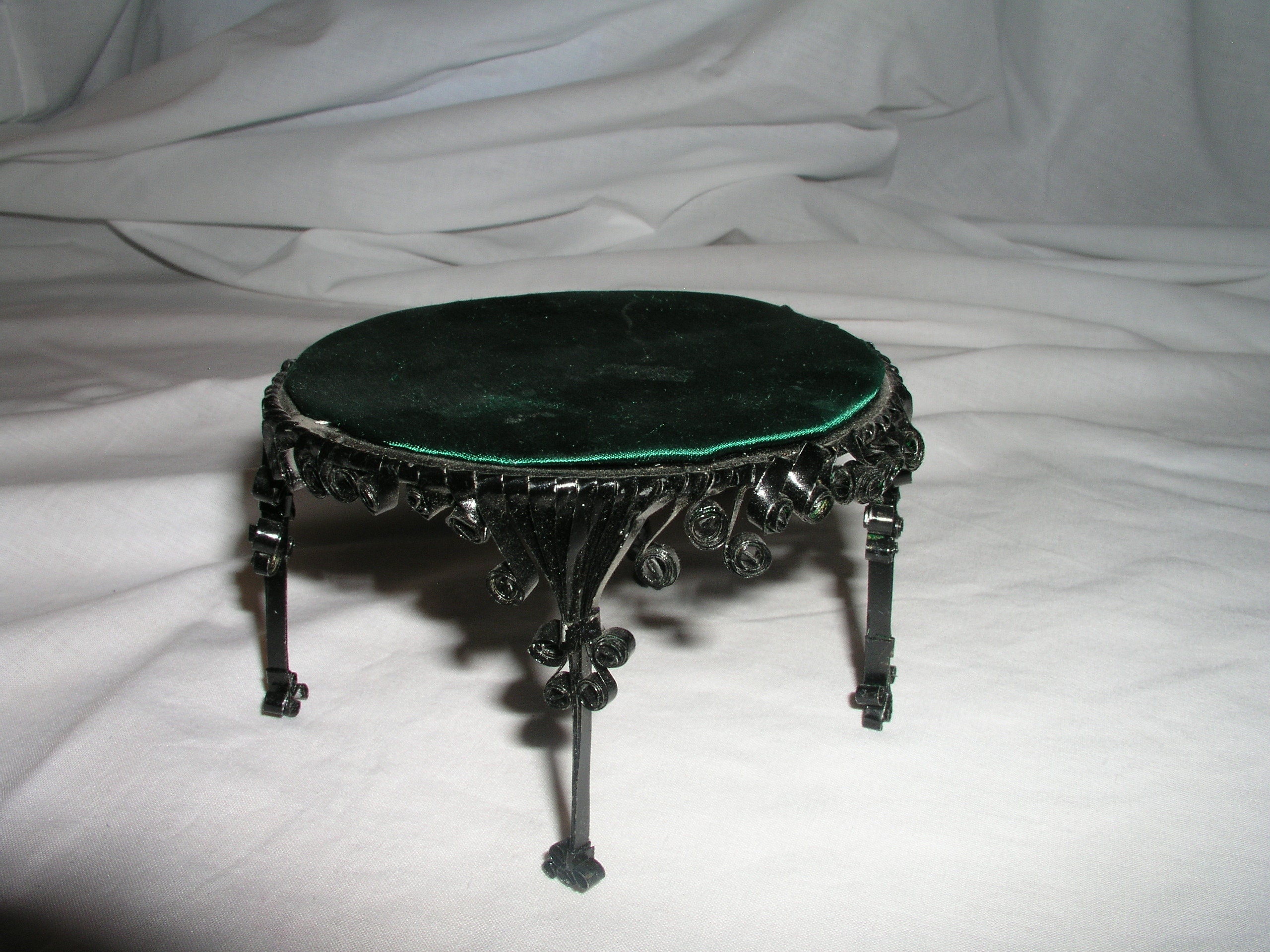 Vintage 6 Pcs Tramp Art Tin Can Doll House Furniture Victorian