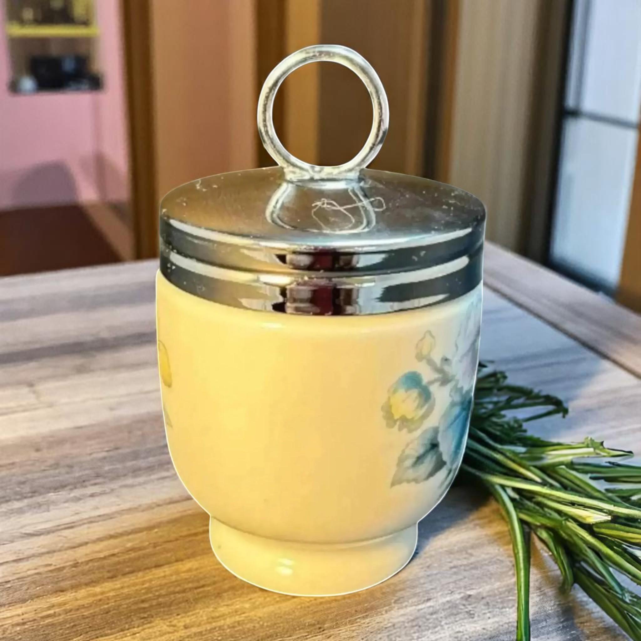 ロイヤルウースター　フローラルデザイン 磁器製エッグコドラー3個セット ヴィンテージ ロイヤルウースター 3インチ 磁器製