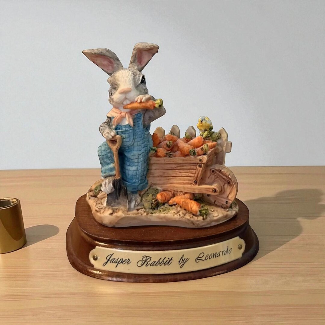 Jasper Rabbitears Jasper Rabbit by Leonardo 1988 Heritage Mint Little Nook Village #LN-04 ...