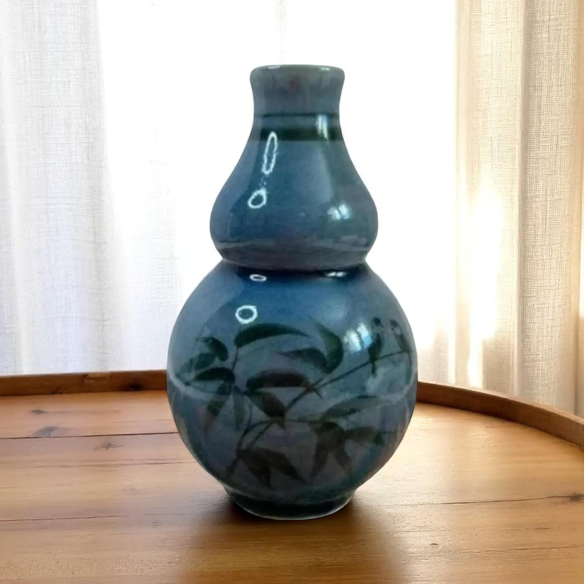 青磁の花瓶(美品) タイ産青磁の花瓶 ブルークラックル釉 鳥 木 竹製 陶器 タイ製 ホーム