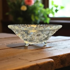 Anchor Hocking Early American Pattern Glass 3 Footed Bowl Star of David Pressed Glass Serving Dish Appetizer Pickle Relish Candy Home Decor