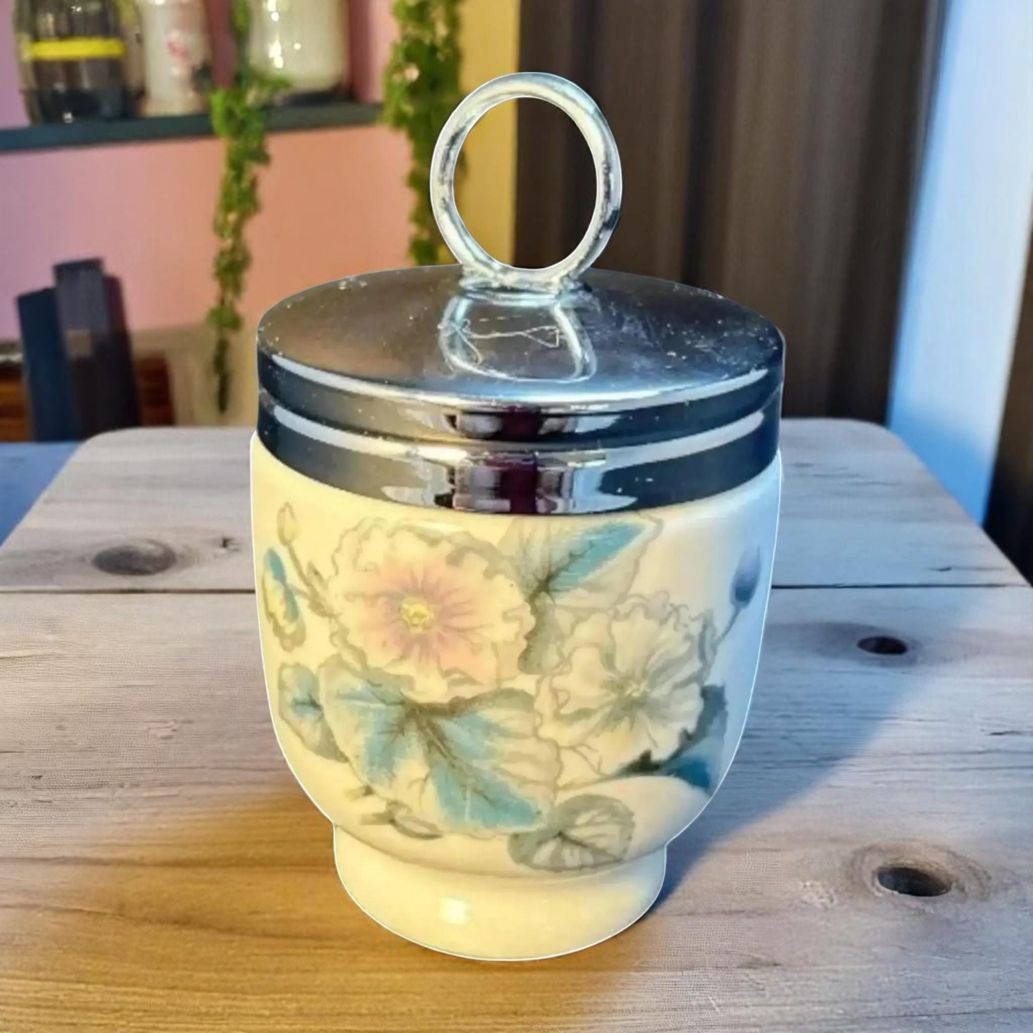 ロイヤルウースター　フローラルデザイン 磁器製エッグコドラー3個セット ヴィンテージ ロイヤルウースター 3インチ 磁器製