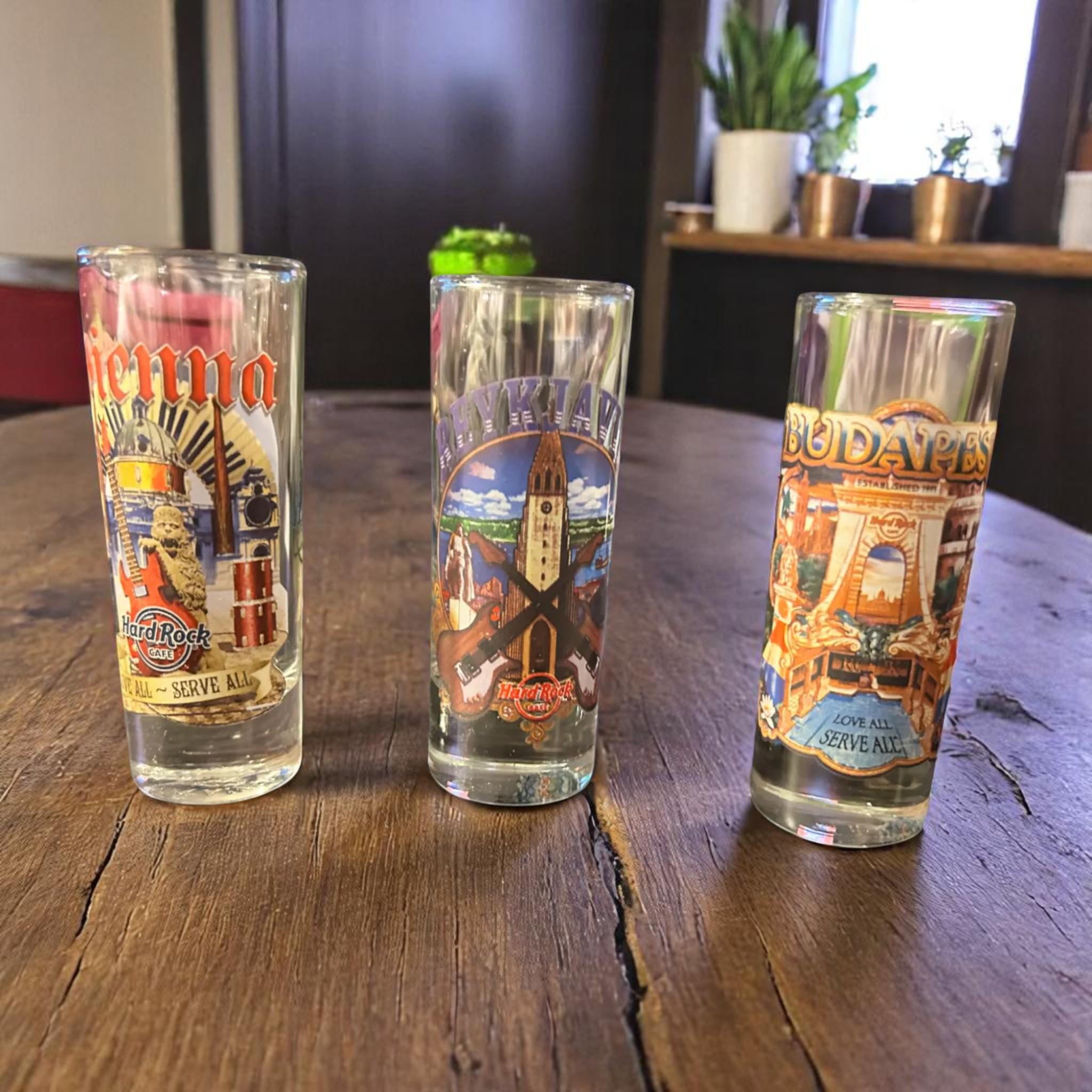 B'z Hard Rock Cafe パイントグラス 新品未使用 - メルカリ