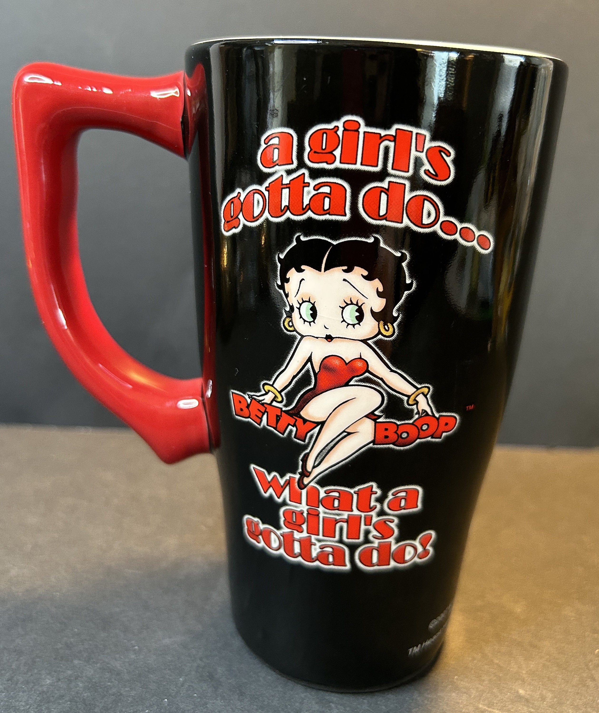 Betty Boop 18 oz. Sculpted Mug