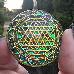 Sri yantra necklace/Orgonite necklace/sacred geometry/crystal healing necklace/made USA