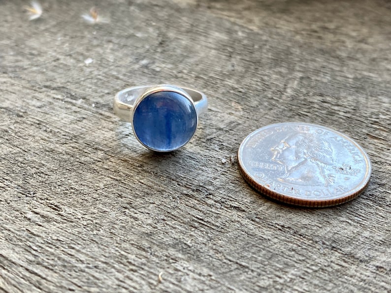 Blue Kyanite Round 925 Silver Handmade Ring Size 6 Crystal Healing Meditation