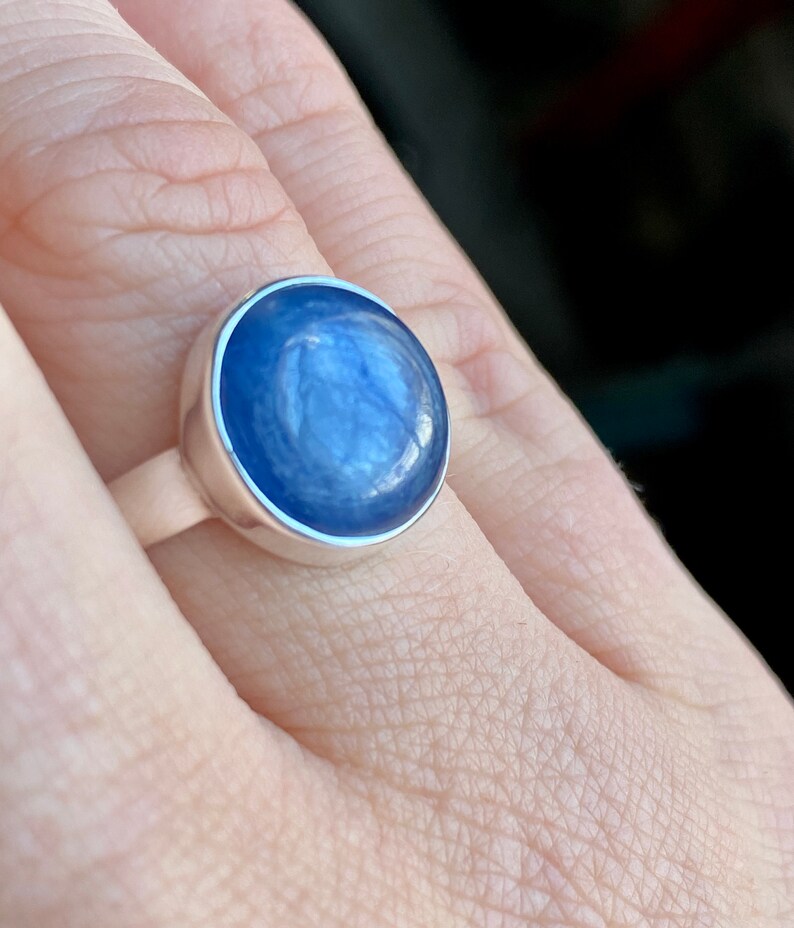Blue Kyanite Round 925 Silver Handmade Ring Size 6 Crystal Healing Meditation
