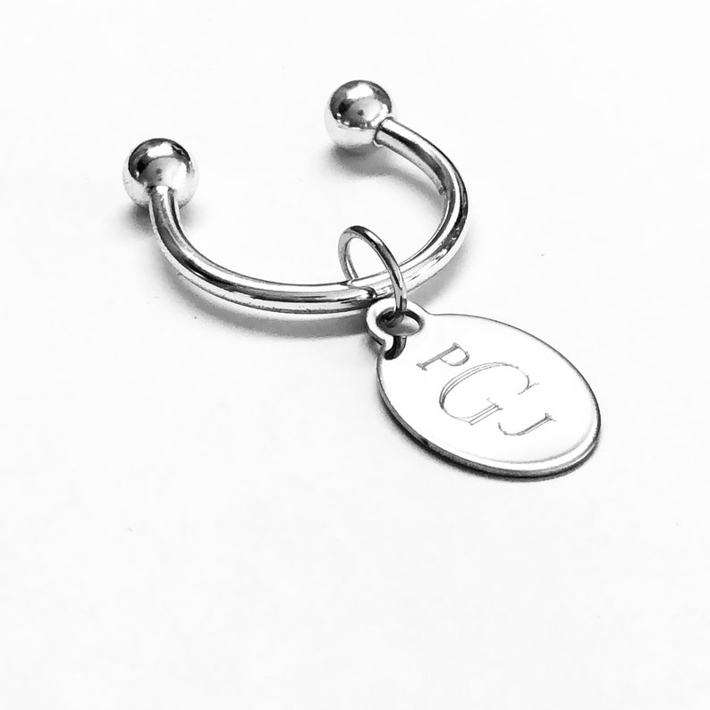 Oval Tag Key Ring Silver Non Tarnishing Personalized Free Engraving Classic Gift Wedding Bridesmaids Graduation Keepsake Sweet 16 Birthday