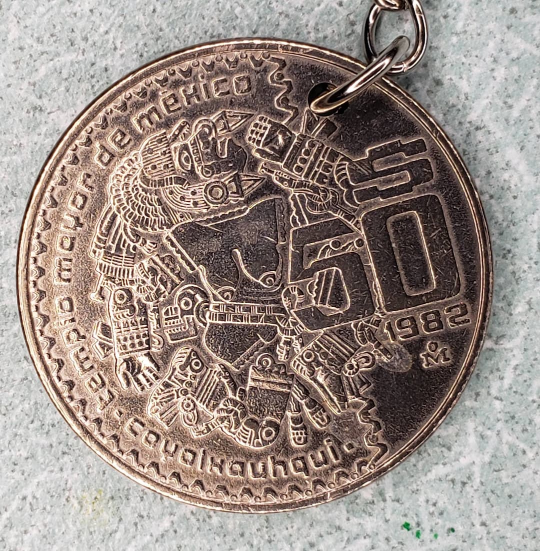 50 Peso Keychain - Coin Keychain - Coyolxauhqui - Aztec Moon God - Mexico  Coat of Arms - Mexican Culture - Chicano Culture - Latino Culture - Etsy