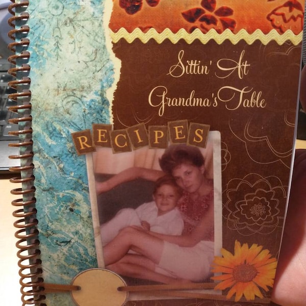 Sittin' at Grandma's Table Family Recipes/Cookbook