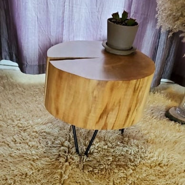 Table basse en bois franc / bûche - stump  / Meuble pour la maison / home decor