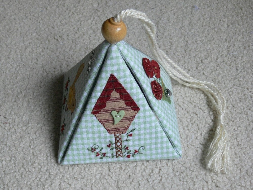 French Connection Etui Sewing Accessory Pattern