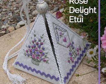 Rose Delight Etui Stitching Case Pattern