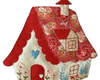 Calista Cottage Wall Hanging Quilt Pattern