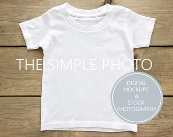 Camiseta blanca para niños, camiseta blanca blanca para niños, mockup de camiseta blanca, fondo de la camiseta para niños, maqueta de producto, fondo digital