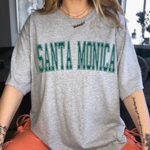 Santa Monica Oversized Vintage t shirt Vintage Crewneck 80s Oversized tee 90s Aesthetic Clothes California tshirt Indie Shirt Indie Clothing