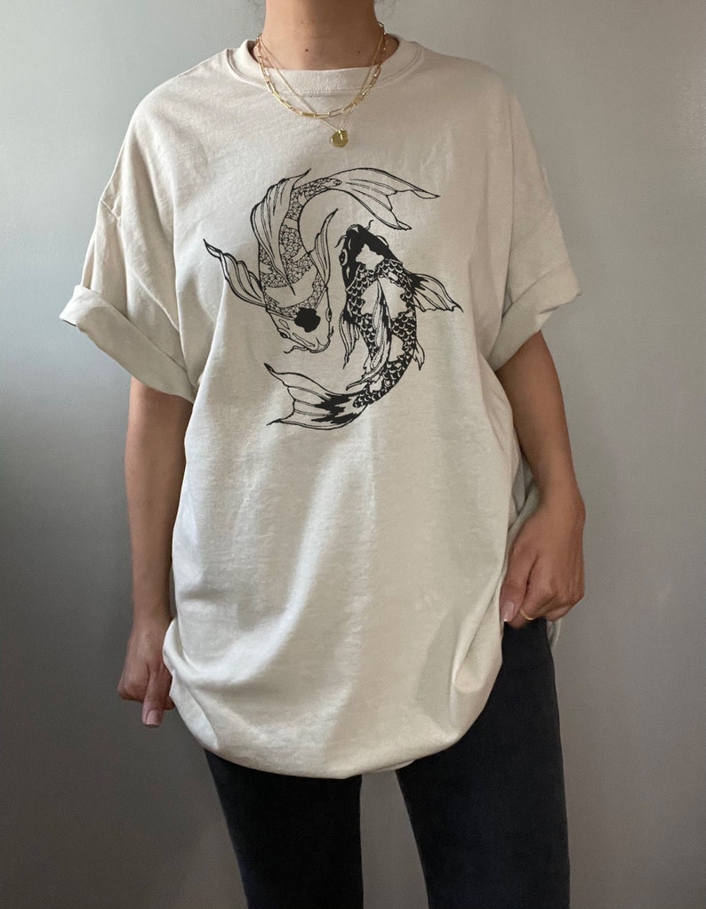 Koi Fish Aesthetic Shirt Japanese Street Wear Japanese t shirt Vintage Crewneck Luck Shirt Aesthetic Clothing Alt Clothing Japanese Art 