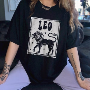 Leo Shirt Zodiac tee Leo Birthday Gift Astrology Clothing Trendy Vintage Oversized tshirt Indie Cothes Aesthetic Alt Clothing Tarot Card image 3