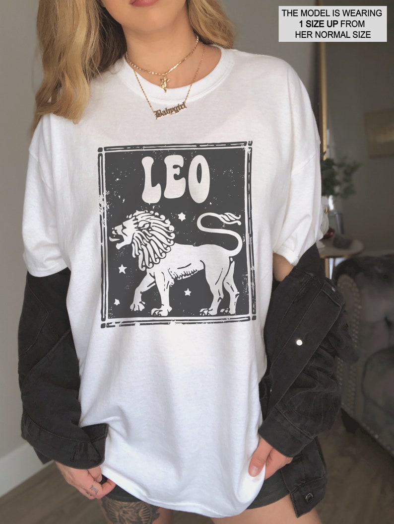 Leo Shirt Zodiac tee Leo Birthday Gift Astrology Clothing Trendy Vintage Oversized tshirt Indie Cothes Aesthetic Alt Clothing Tarot Card image 2
