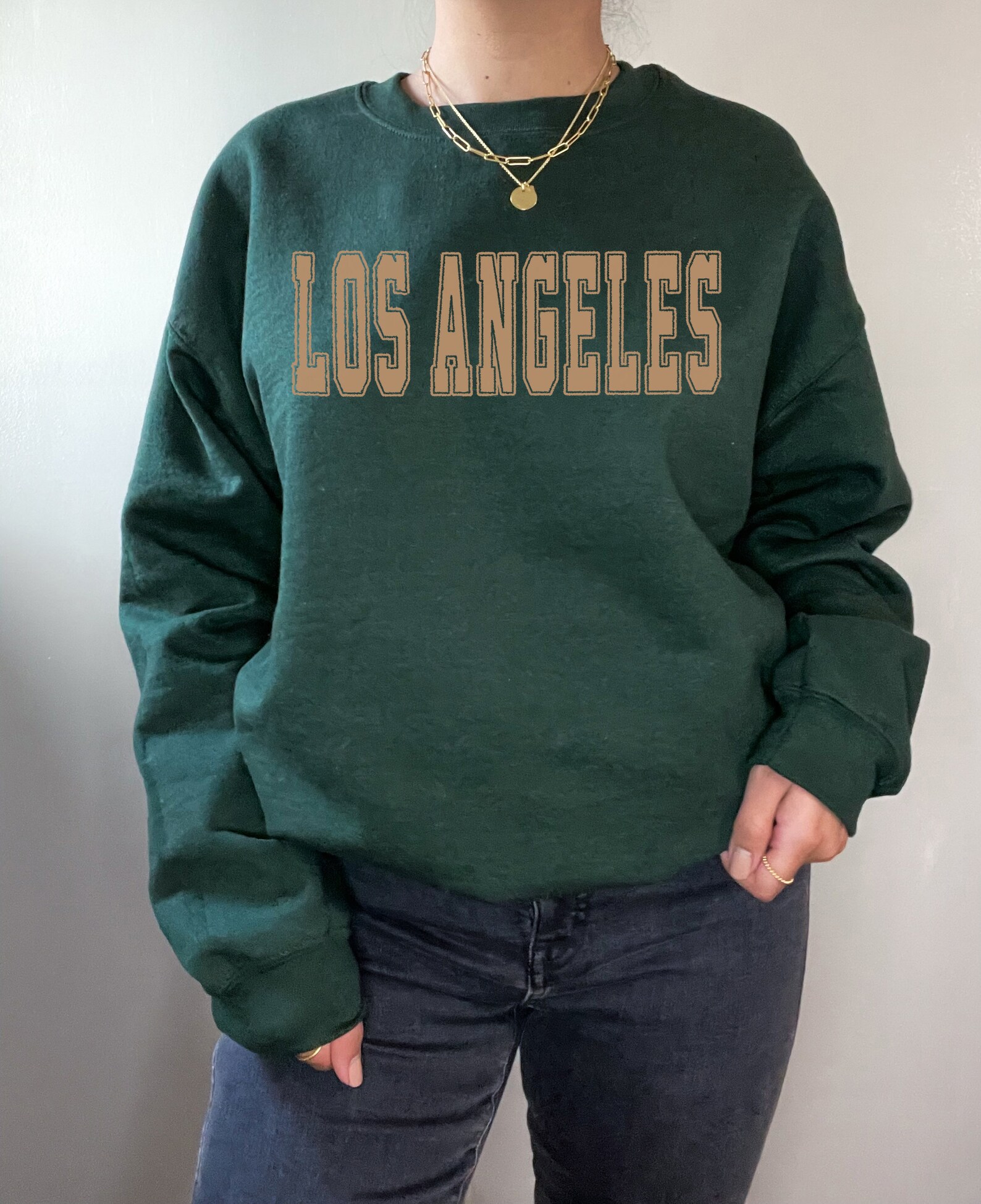Los Angeles California Crewneck Sweatshirt For Adults - Unisex Medium-Heavy Weight, 50% Cotton 50% Polyester