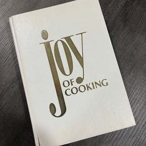 1975 The Joy of Cooking Bobbs-Merrill Co. 33rd Print 1984 Vintage Cookbook Irma Rombauer Cook Book Recipes D