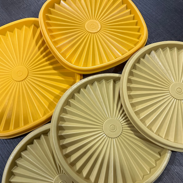 Vintage Tupperware Servalier Lids 6-1/2" Round and Square 7-1/4" Square 808 839 841