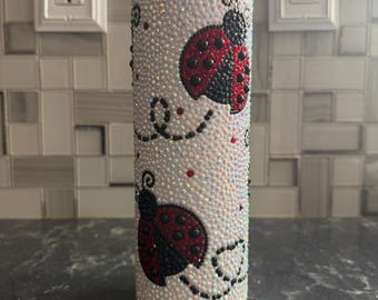 Vaso de diamantes de imitación con forma de mariquita