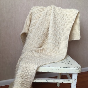 Blanket knitting pattern for many sizes . Easy throw blanket pattern for beginner . Cozy blanket knit pattern image 7