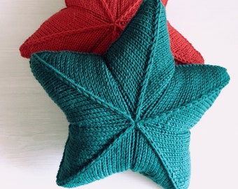 Knit Star Pillow Pattern . Knit star decor pattern for Christmas, New Year, and St. Patrick's Day . Knit pattern for beginner .