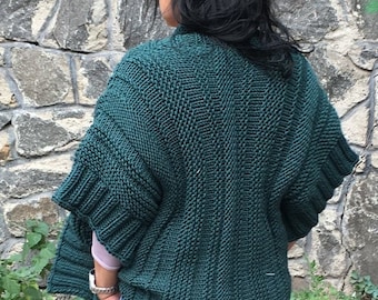 Easy knitting chunky cardigan for beginner . Simple knit description for oversized cocoon cardigan . Kimono knitting jacket .