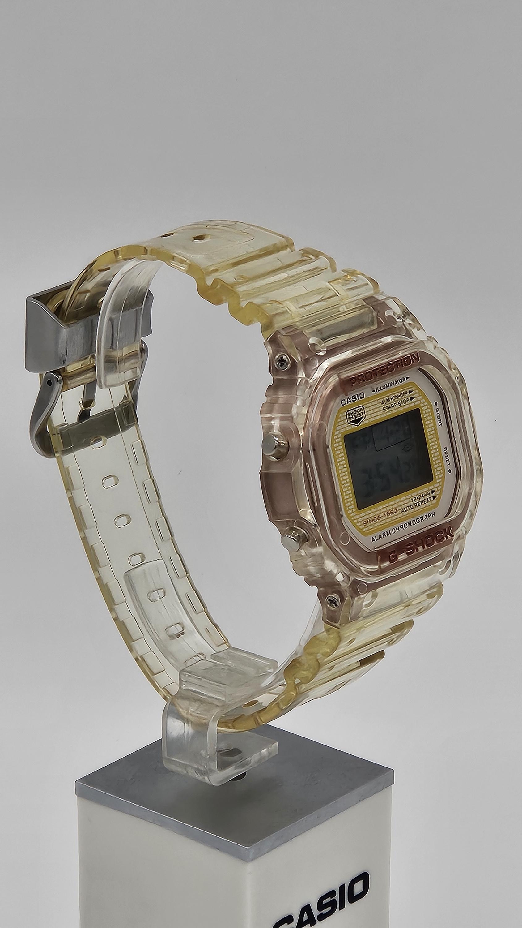 タグ付き35th Anniversary DW-5035E-7JR G-Shock 35th Anniversary Glacier Gold Limited Edition Watch