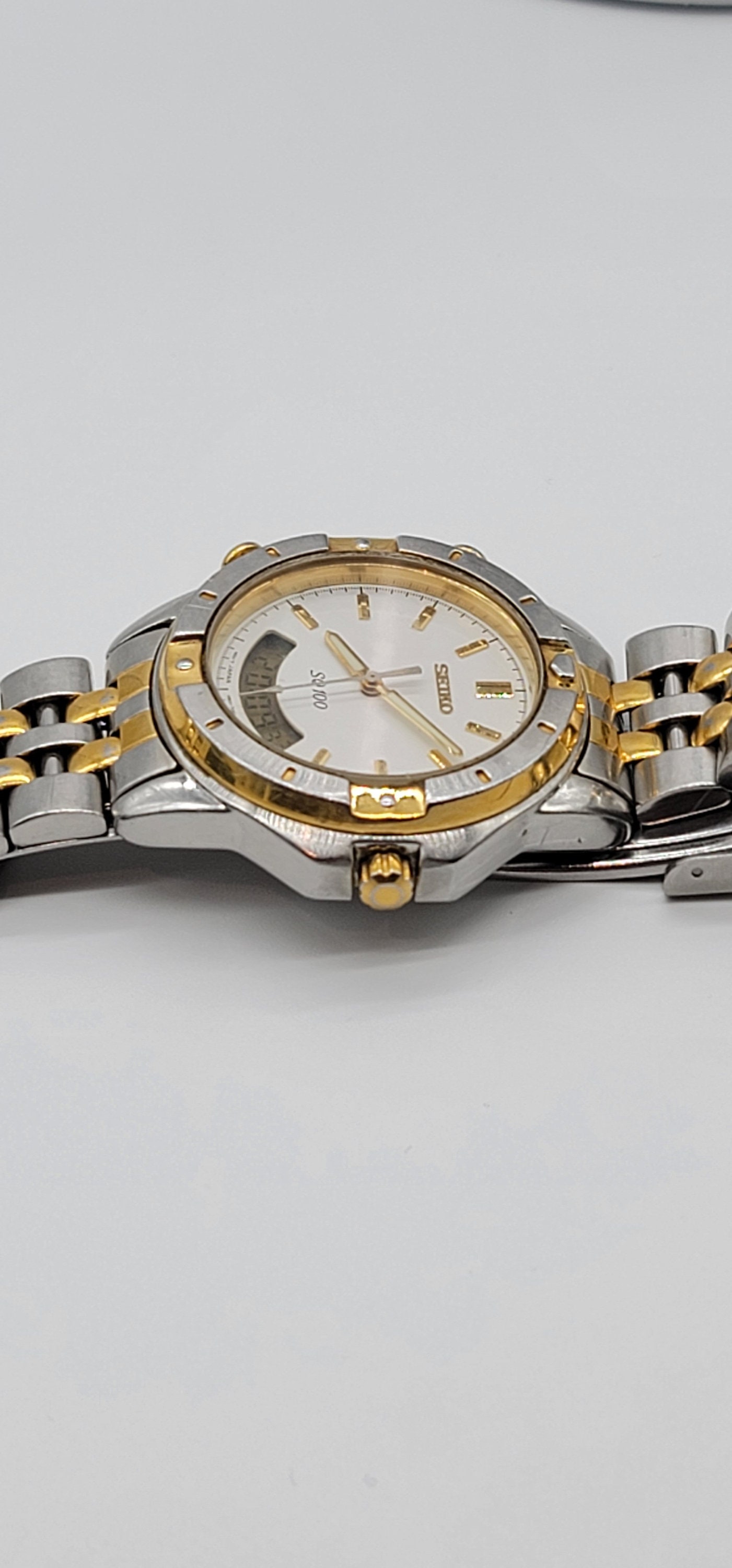 Rare Vintage Seiko H801-7061 R2 Chronograph Analog/digital Quartz