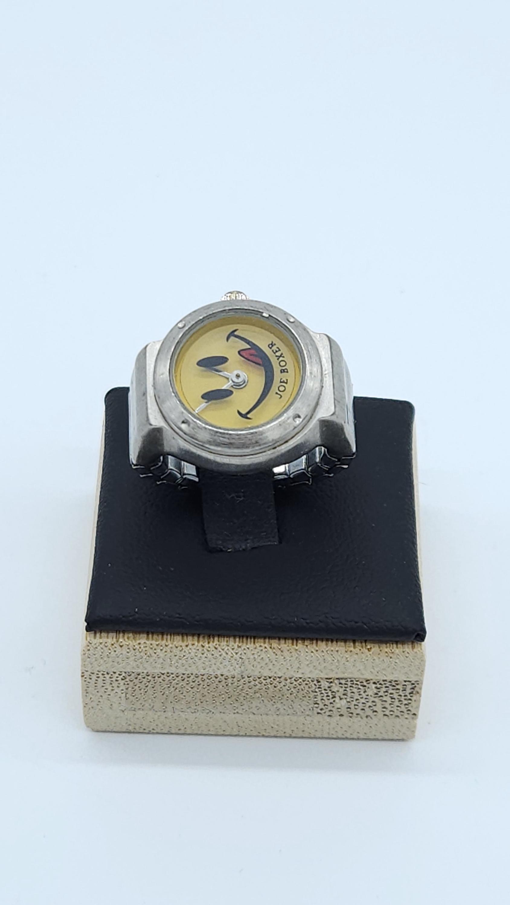 Vintage Collectible 1996 Timex Joe Boxer Ladies Rotating Ring 