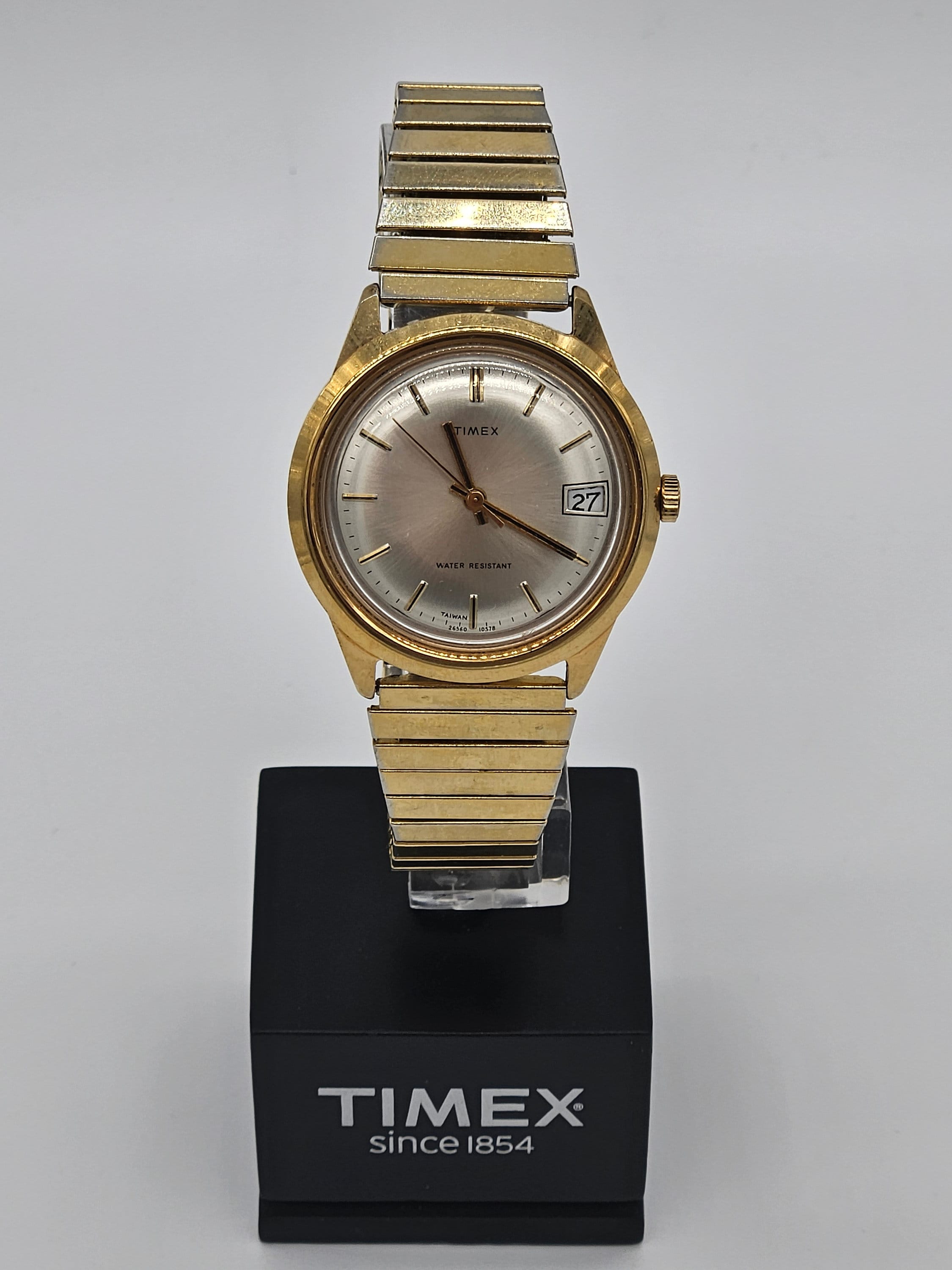 Men's Vintage Timex Watch 26560 10578 Mechanical Winding Men's Vintage Timex Watch 26560 10578 Mechanical Winding