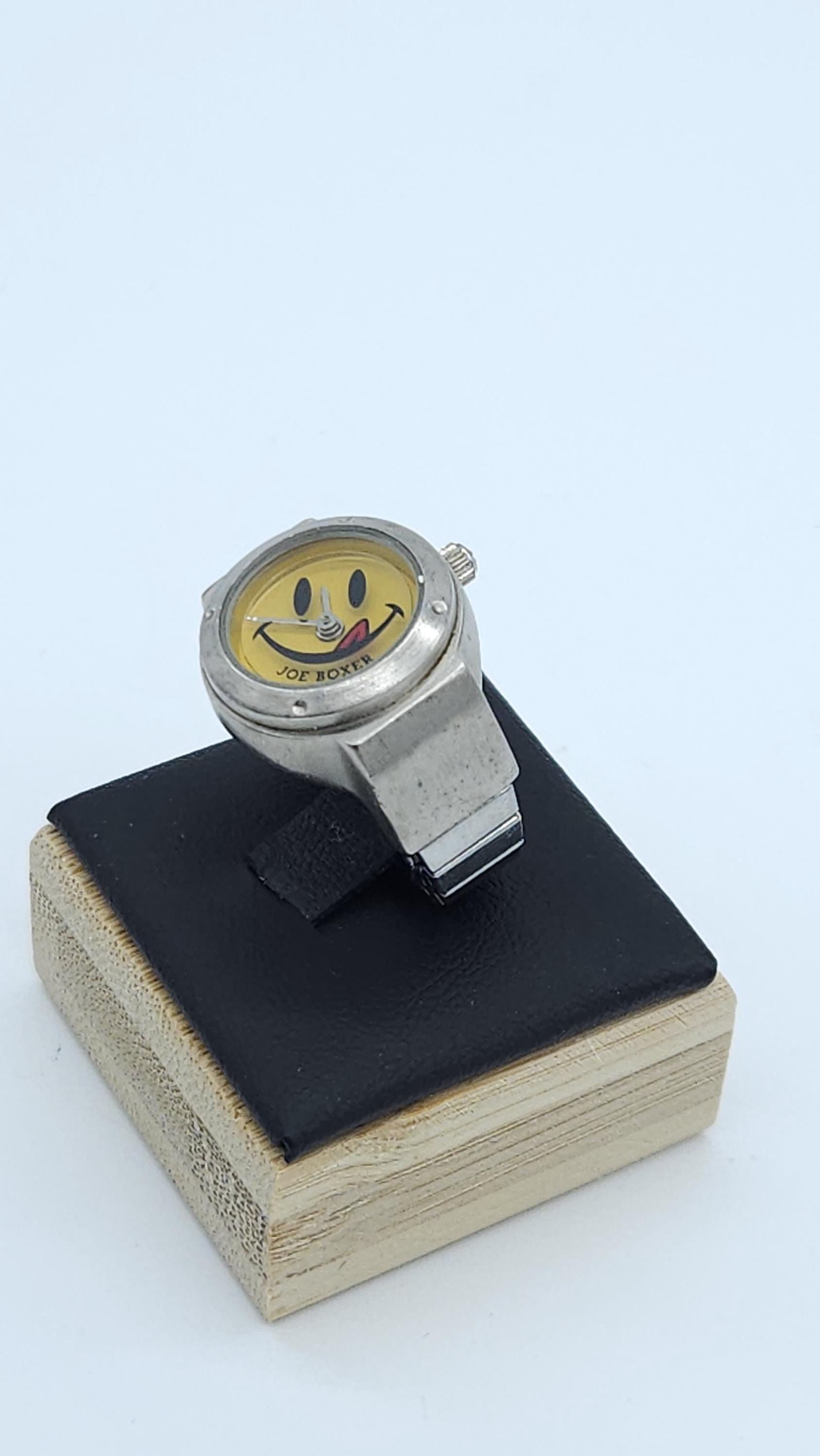 Vintage Collectible 1996 Timex Joe Boxer Ladies Rotating Ring