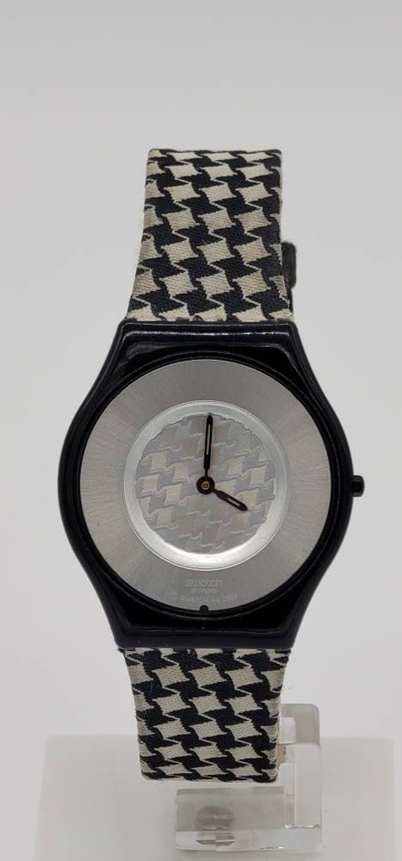 Vintage Super Slim Swatch V8 Swiss Made Watch Sil… - image 2